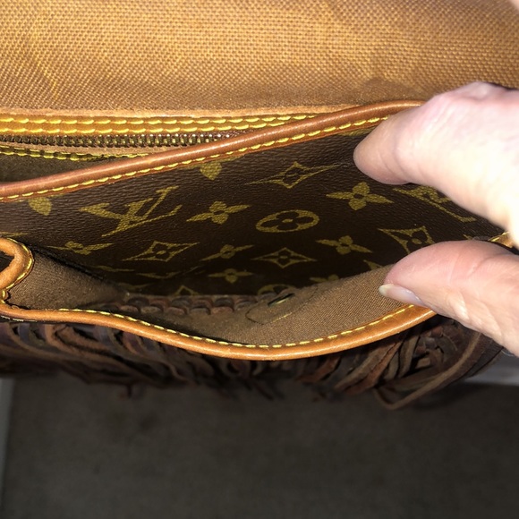 Vintage Boho Fringe Authentic Louis Vuitton Purse - Picture 12 of 15